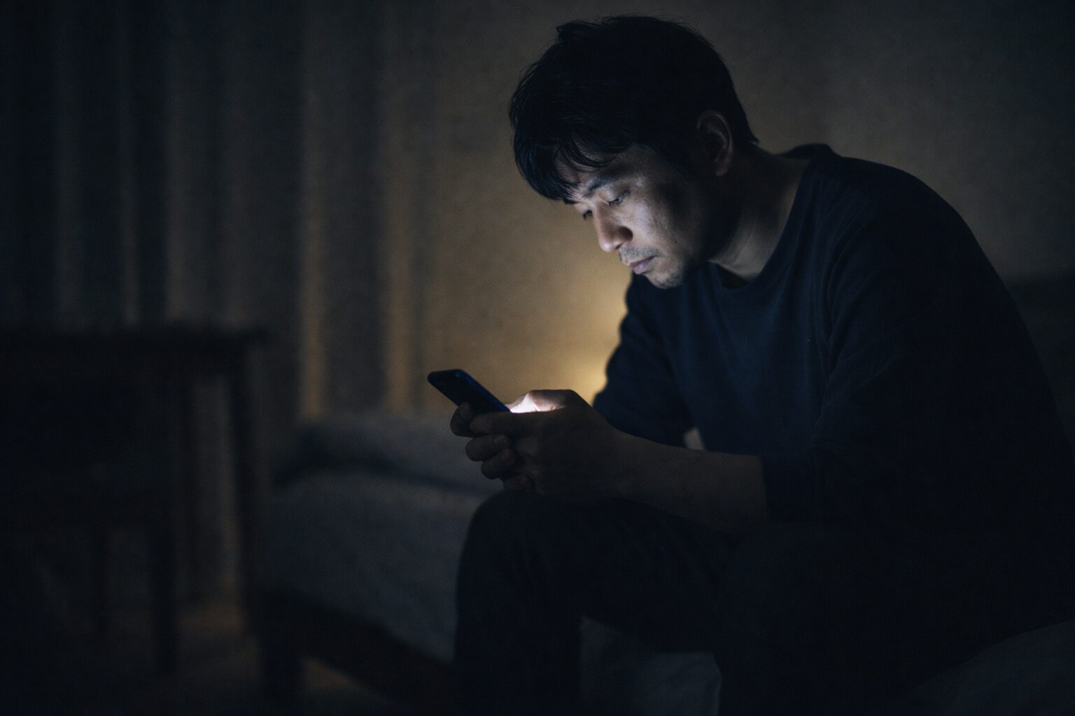 転職で200社落ちた夜のイメージ